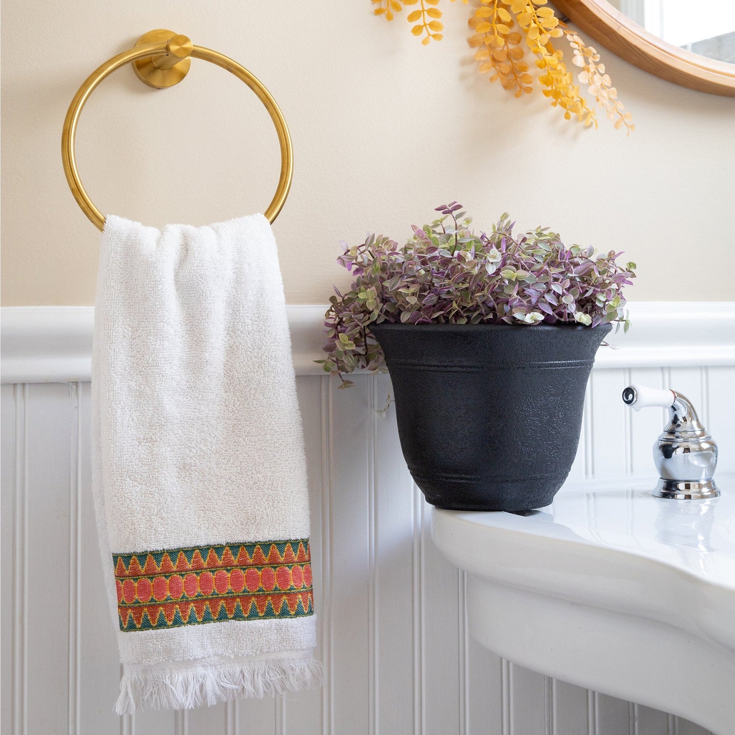 The HC Companies Sierra Self-Watering Pot with Internal Disk, 16", Black Onyx