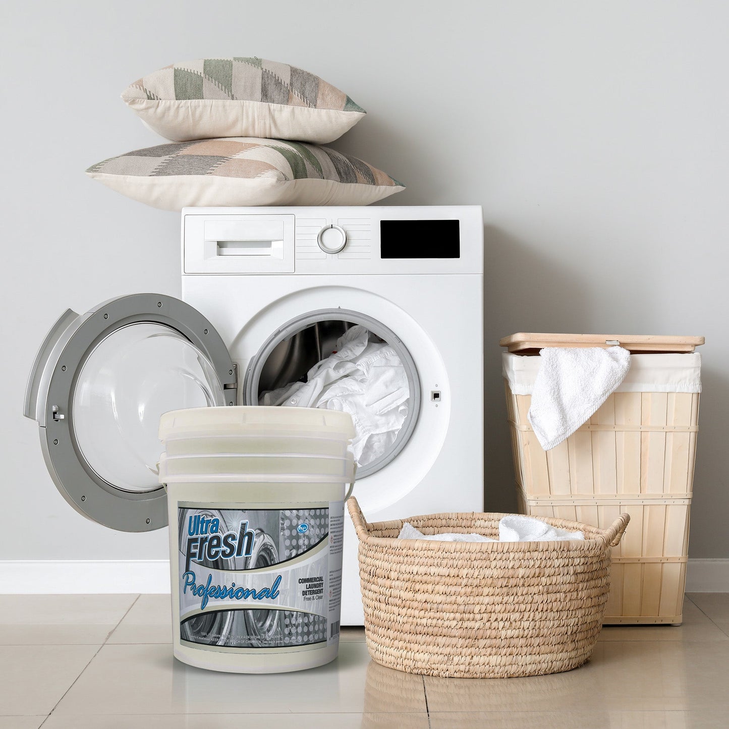 Ultra Fresh® Professional™ Commercial Laundry Detergent Free/Clear, Pump, 5 Gal