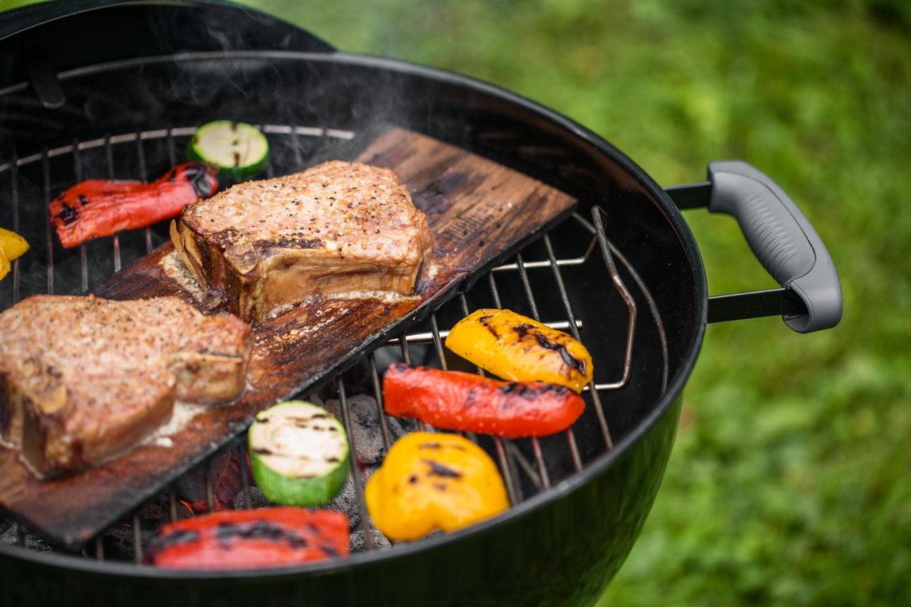 Weber Original Kettle Charcoal Grill 18"