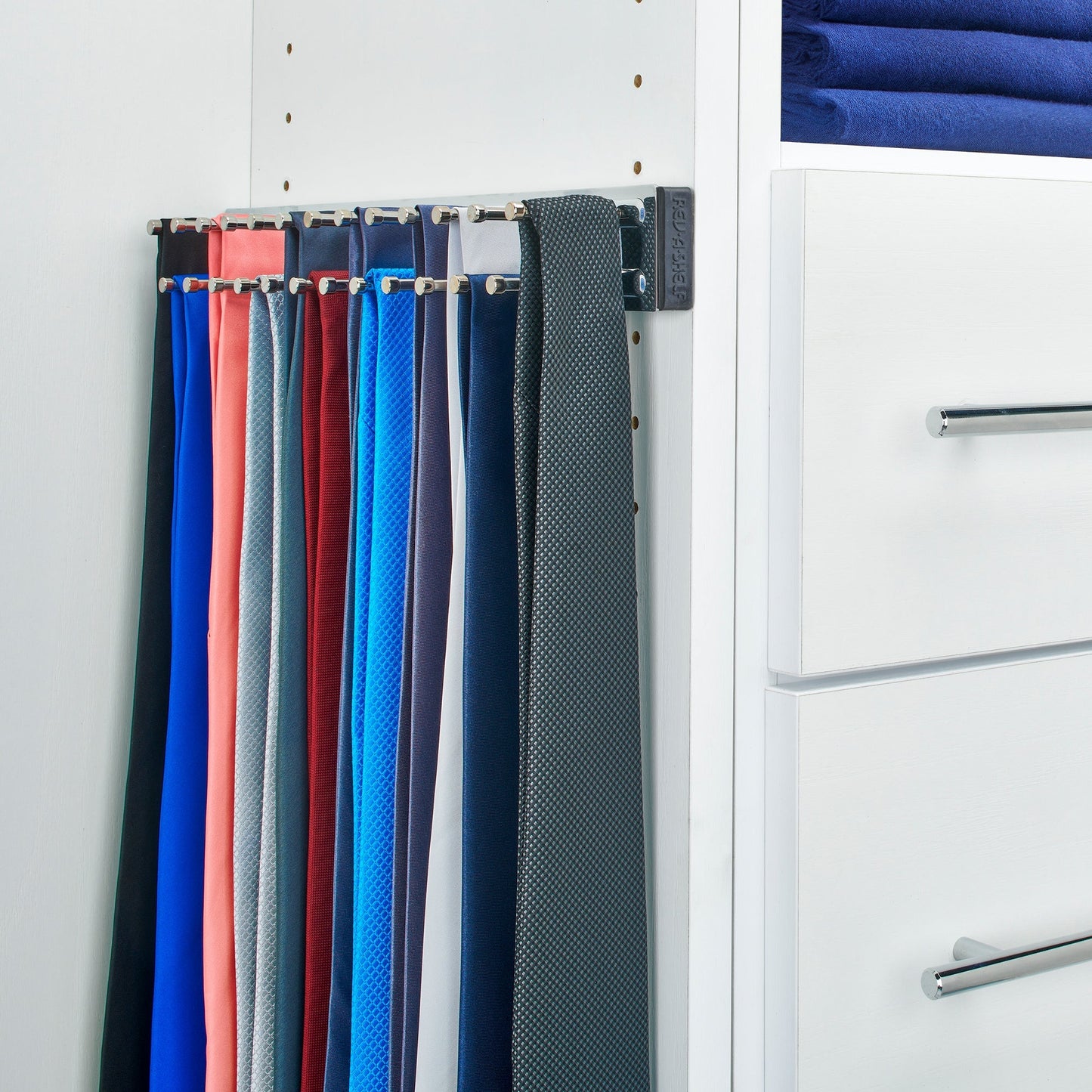 Rev-A-Shelf 14" Side Mount Extending Tie Organization Rack, Chrome, TRC-14CR