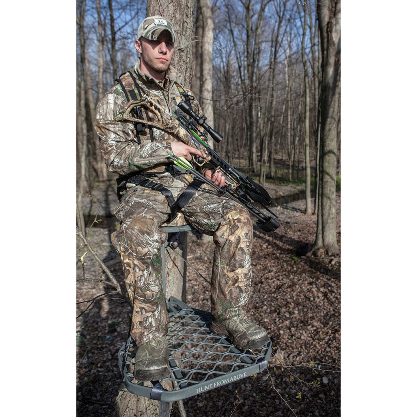 Hawk Helium XL Hang-On Treestand, Ultimate Large and Lightweight Stand, Grey