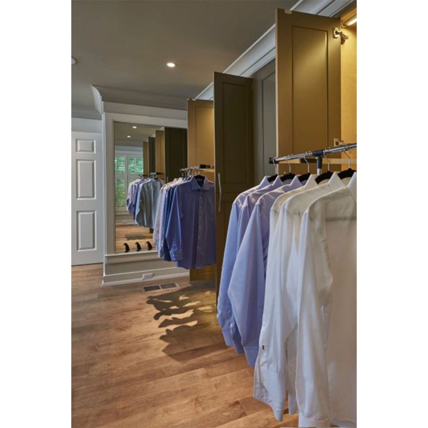 Rev-A-Shelf 26" - 35" Adjustable Pulldown Closet Rod, Chrome, CPDR-2635