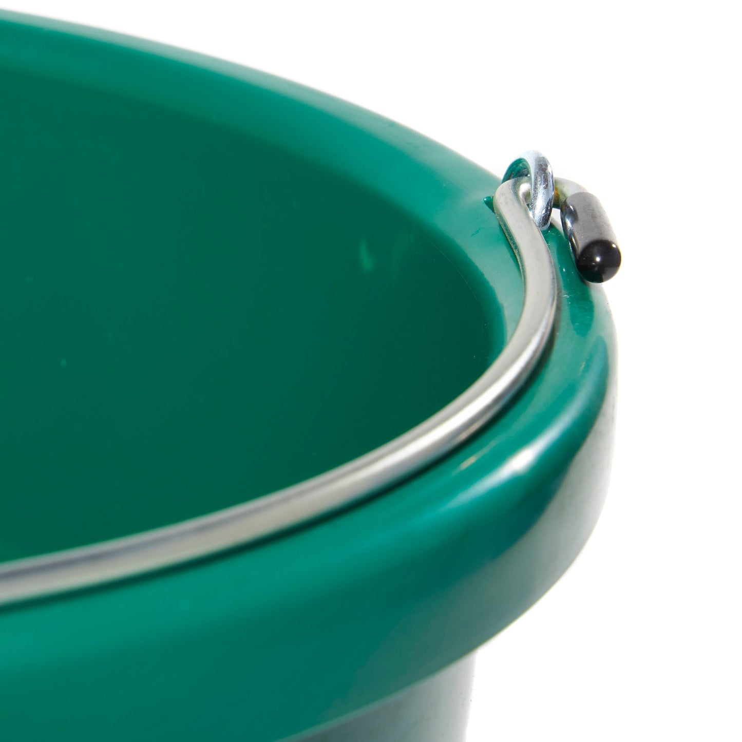 Farm Innovators Model HB-60 Oversized 2 Gallon Plastic Heated Bucket, 60 Watt