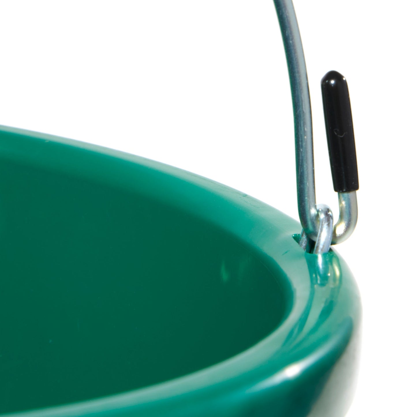 Farm Innovators Model HB-60 Oversized 2 Gallon Plastic Heated Bucket, 60 Watt