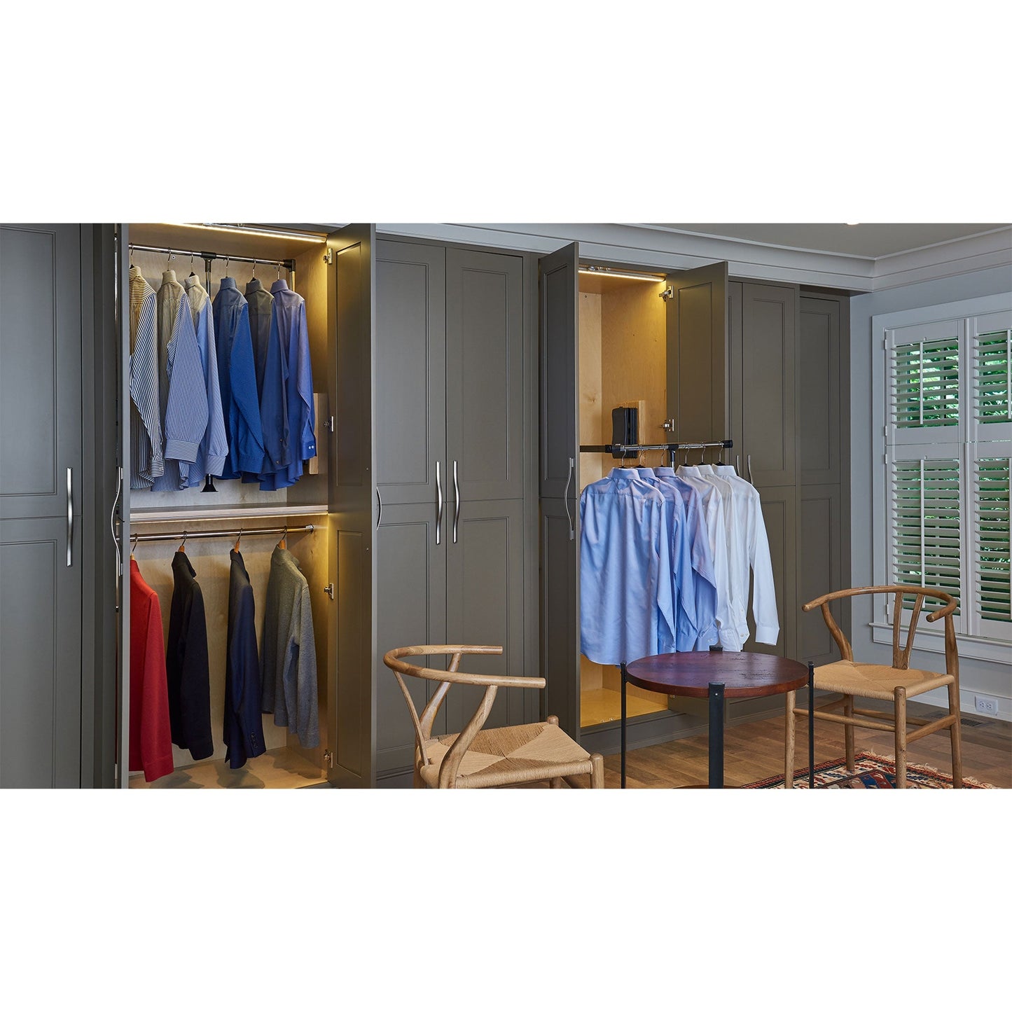 Rev-A-Shelf 21.5" - 26" Adjustable Pulldown Closet Rod, Chrome, CPDR-1826