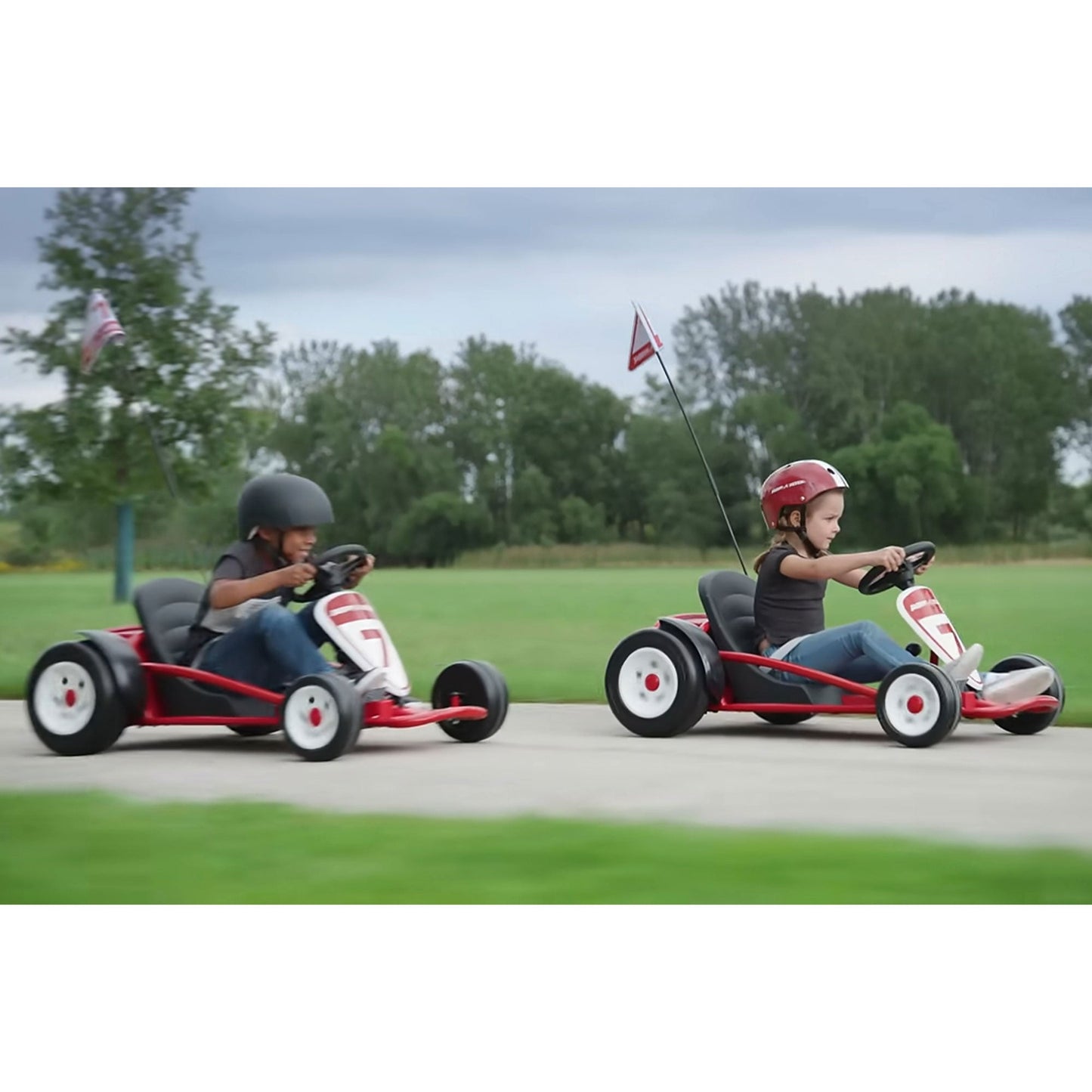 Radio Flyer 941HZ Battery-Powered Adjustable Kids Ultimate Outdoor Go-Kart, Red