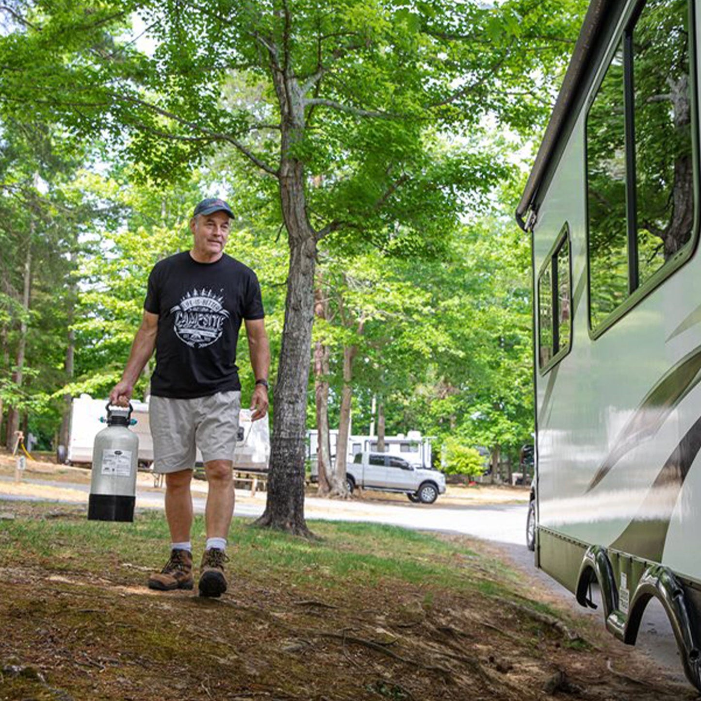 Camco TastePURE Portable Compact 4 GPM Hard Water Softener Kit for RV and Boat