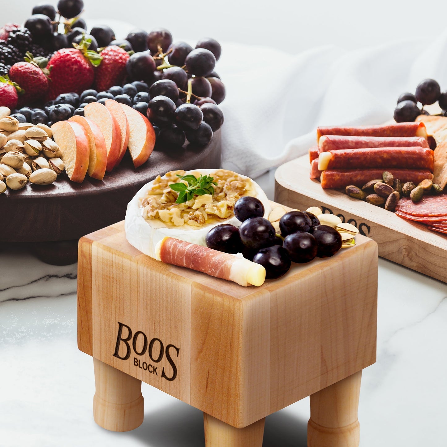 John Boos MC Series Square Wood Cutting Board with Feet, 6" x 6", Maple