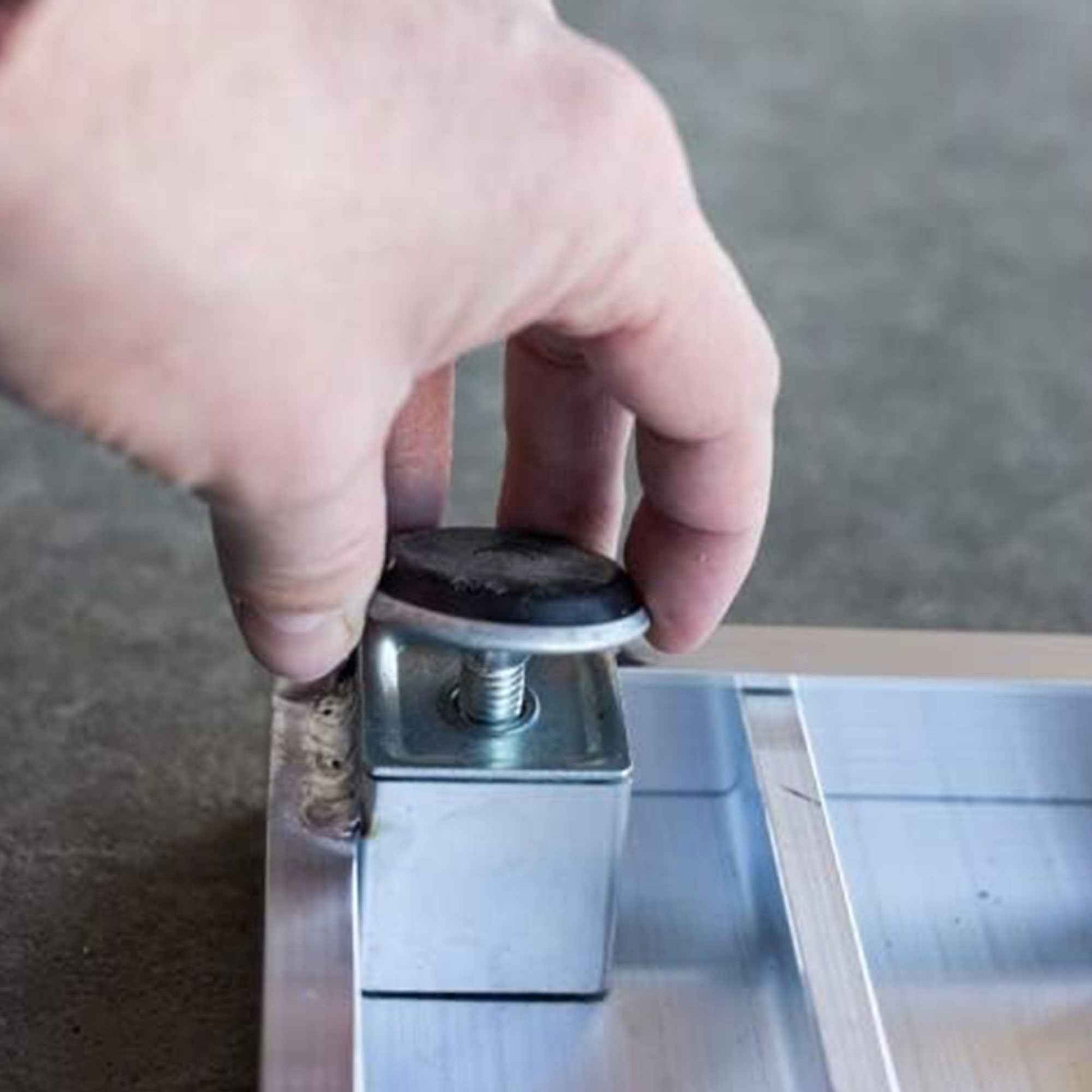 EZ-ACCESS TRANSITIONS 36” Portable Self Supporting Aluminum Angled Entry Ramp