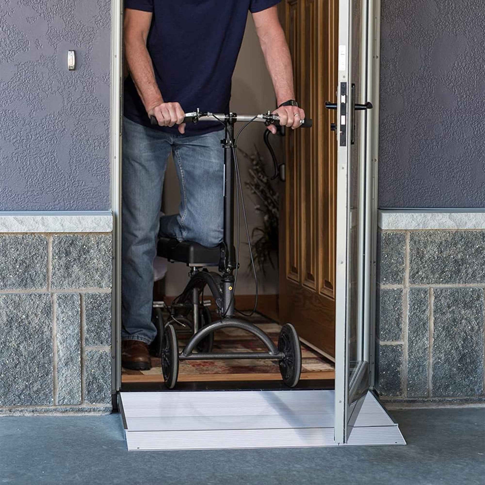 EZ-ACCESS TRANSITIONS 36” Portable Self Supporting Aluminum Angled Entry Ramp