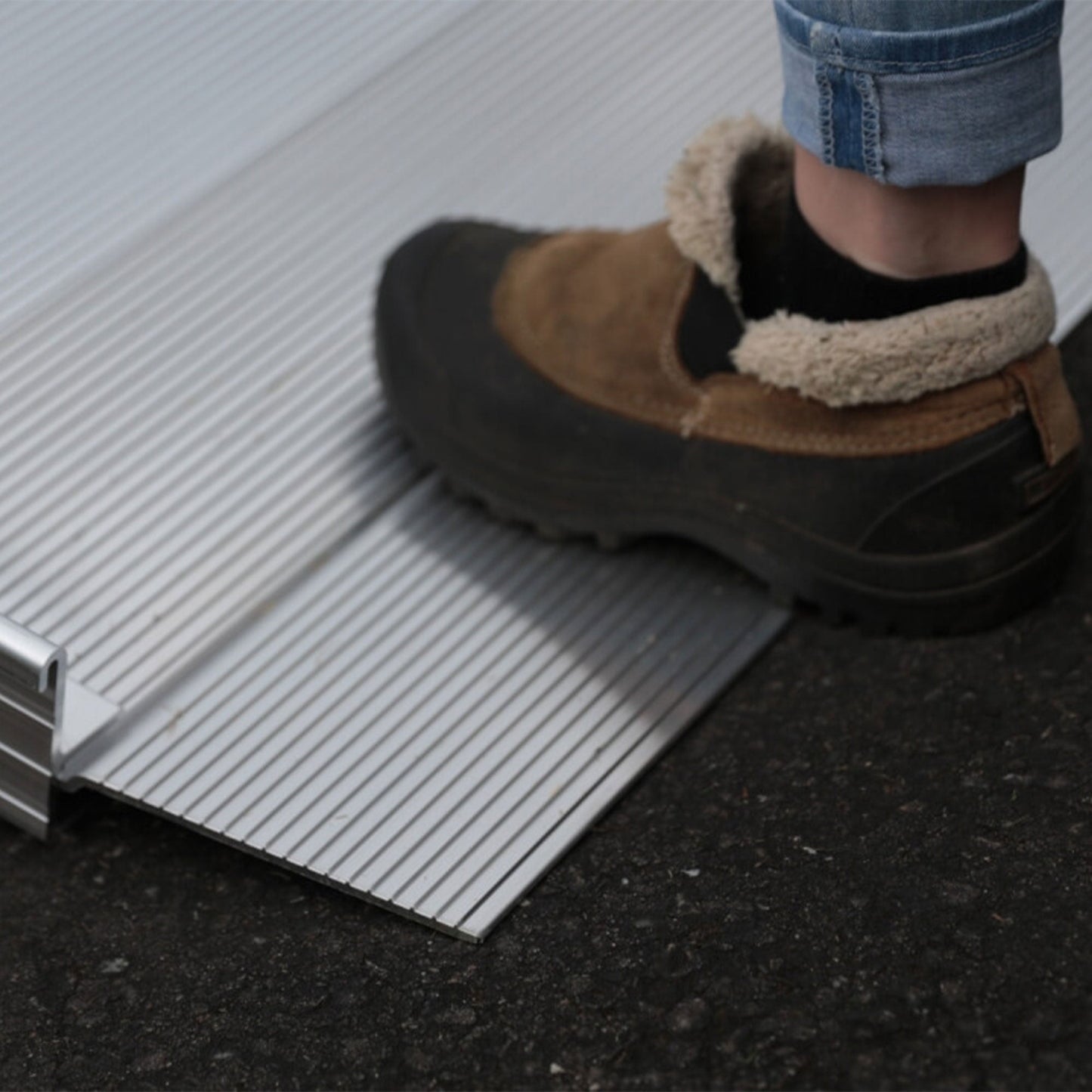 EZ-ACCESS TRAVERSE 4 Foot Walk Ramp w/Textured Surface & Hook/Strap Attachment - Find Fresh Goods