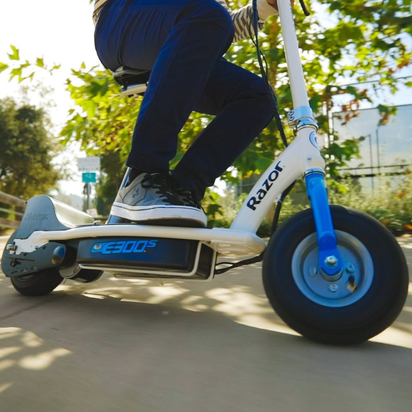 Razor E300S Seated Electric Scooter for Kids, Pneumatic Tires, Seat, White/Blue