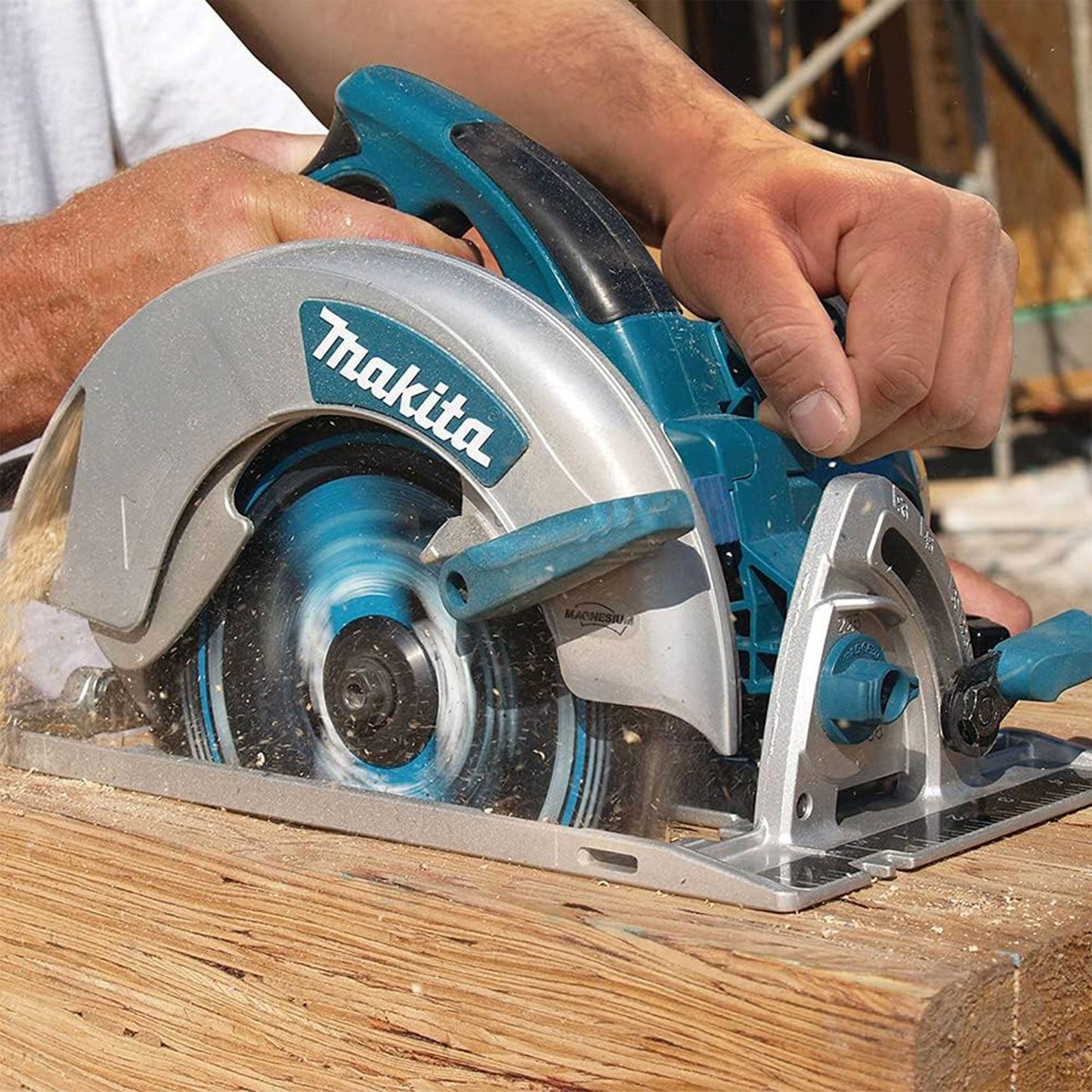 Makita 10.6 Pound Magnesium 7.25 Inch Circular Saw with Built In LED Light, Blue
