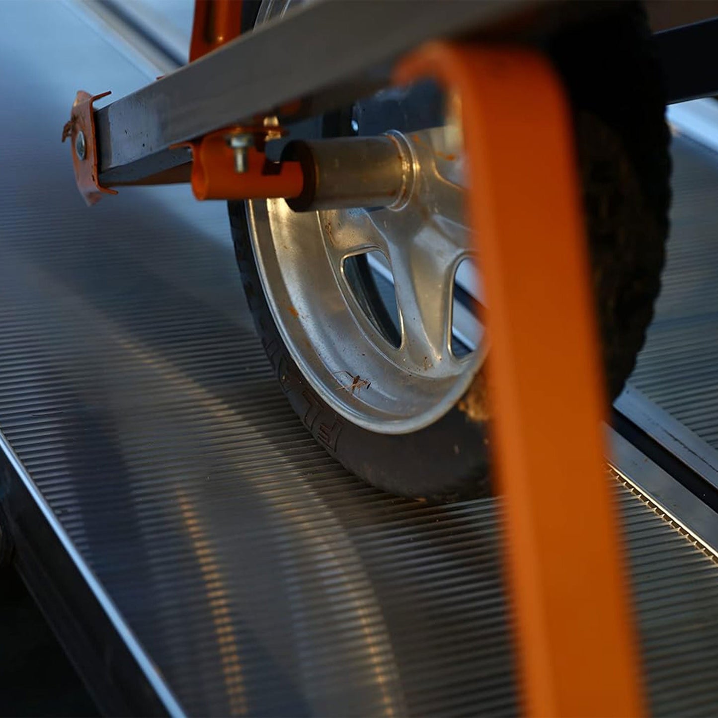 EZ-ACCESS TRAVERSE 6 Foot Aluminum Singlefold Portable Loading Ramp, Silver - Find Fresh Goods