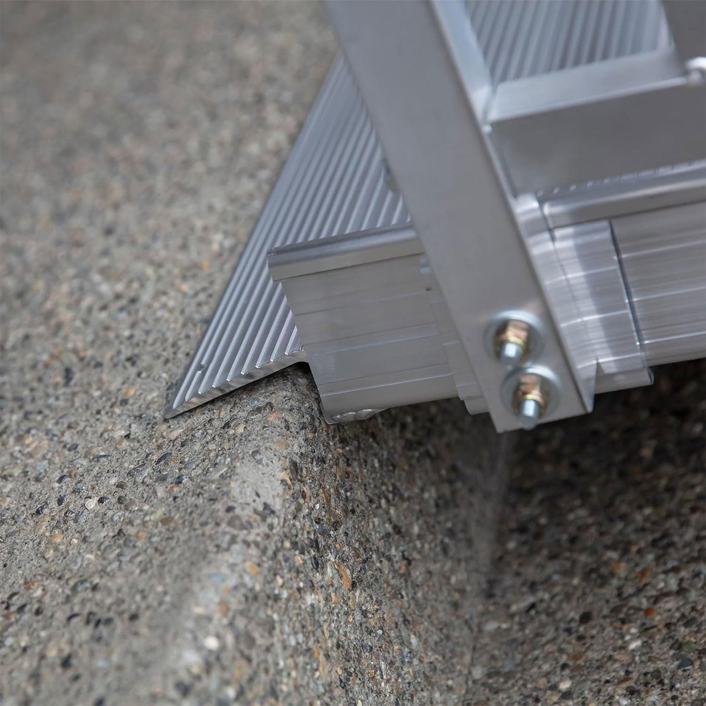 EZ-ACCESS GATEWAY 3G 3 Foot Aluminum Wheelchair Ramp with Vertical Picket Rail - Find Fresh Goods