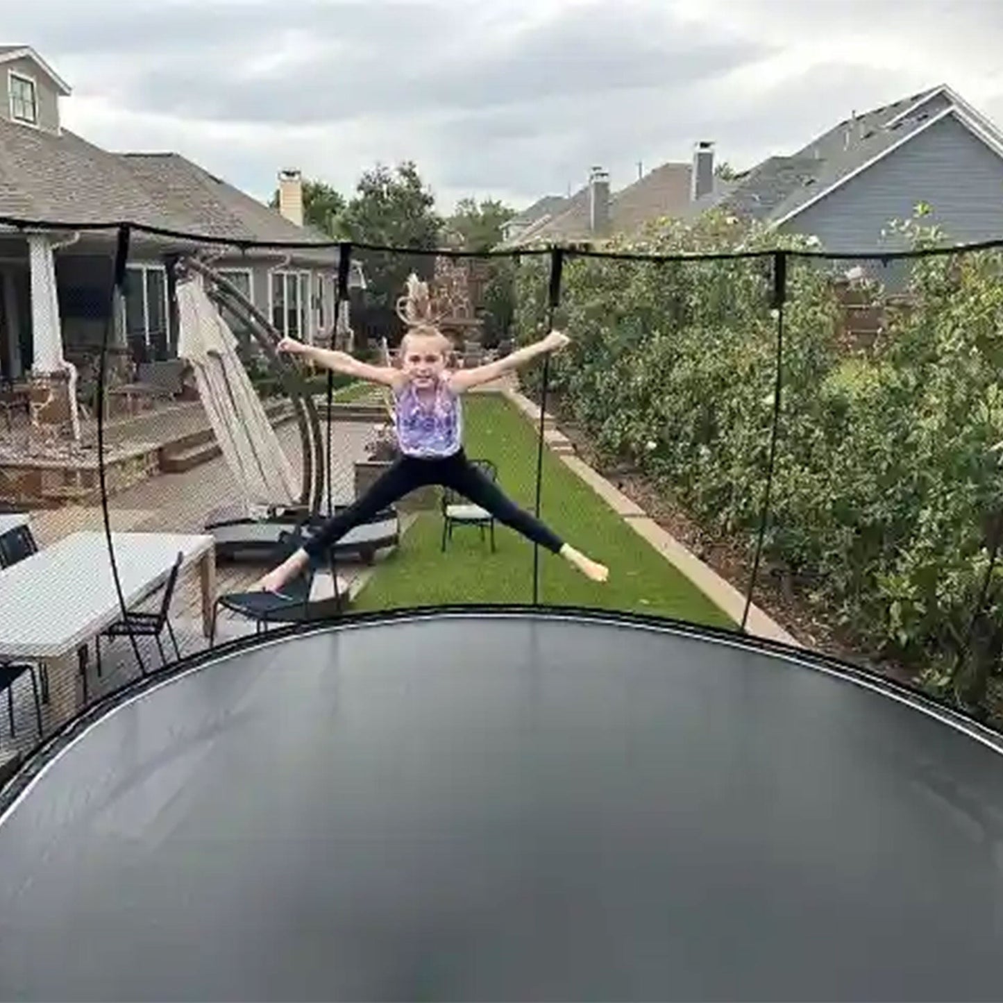 Springfree Trampoline 12'x19' Jumbo Oval Trampoline with 22'x29' Space Required