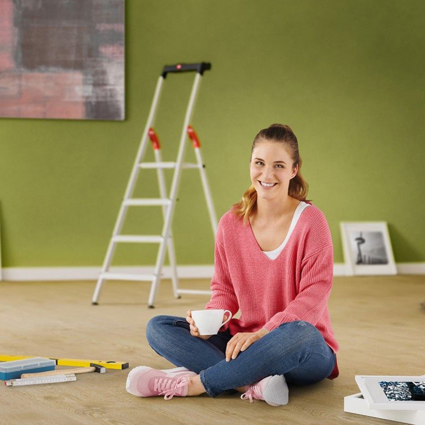 Hailo Folding Step Stool, 4 Step Ladder w/ Tray for Home & Kitchen, L60, Silver