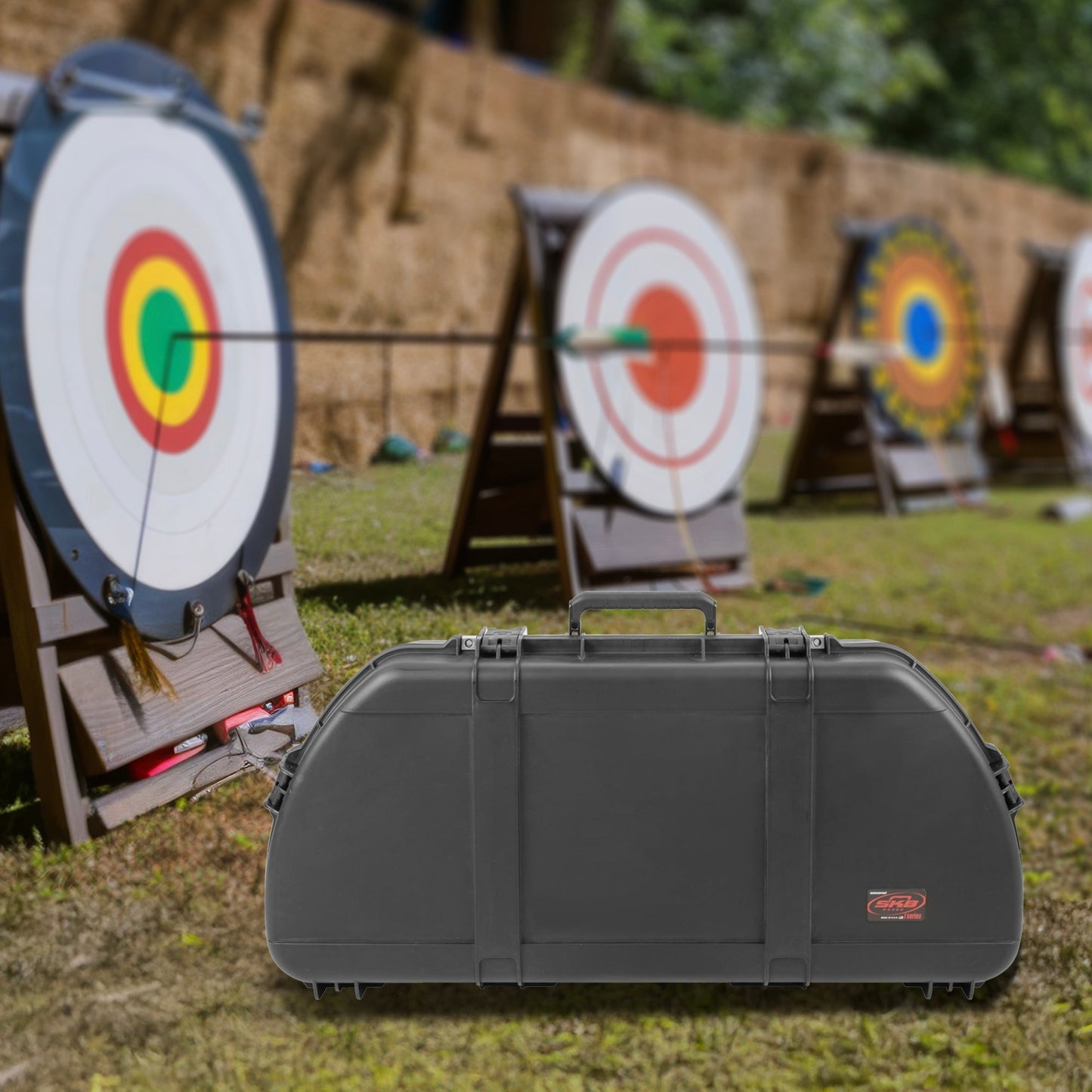 SKB Hard Protective Storage Case, Archery Bow & Arrow iSeries Shaped Case, Black