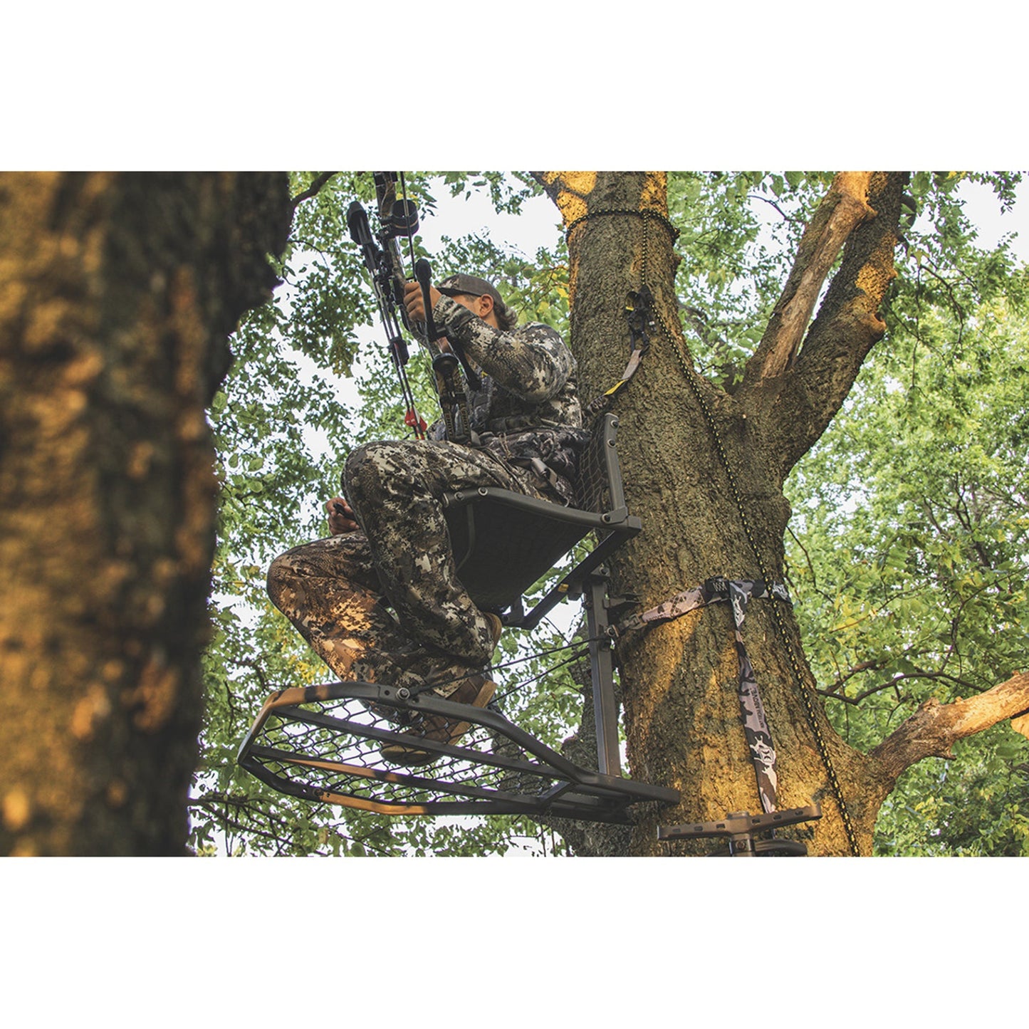 Hawk CRUZR Hang On Stand, Lumbar Seat Hunting Gear with Welded Platform, 34x24"