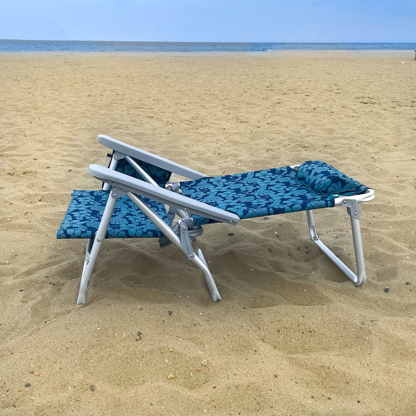 Bliss Hammocks Folding Beach Chair, Backpack Recliner with Towel Rack, Flower