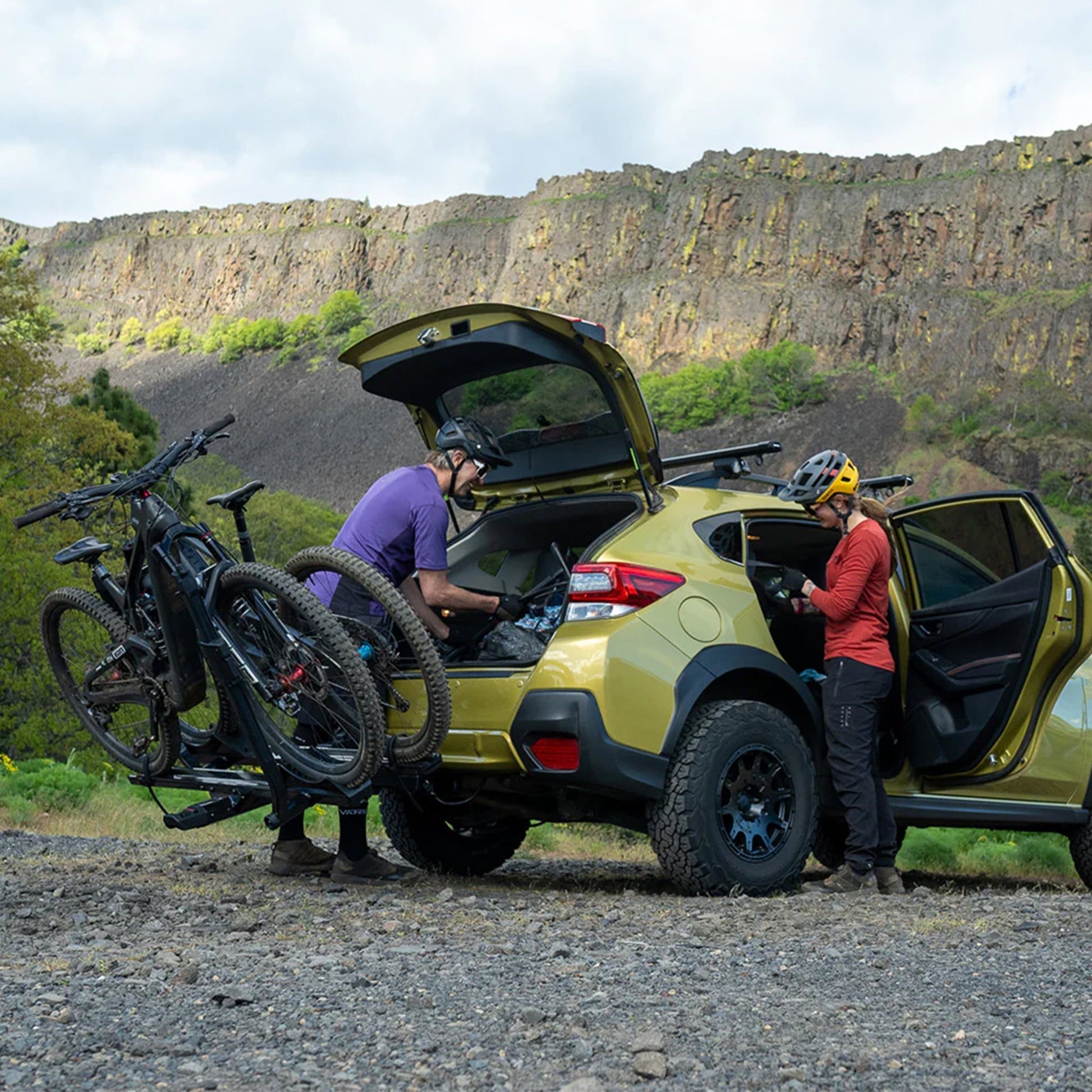 Yakima StageTwo 2" Premium Platform 2 Bike Tray Hitch Bike Rack, Anthracite - Find Fresh Goods