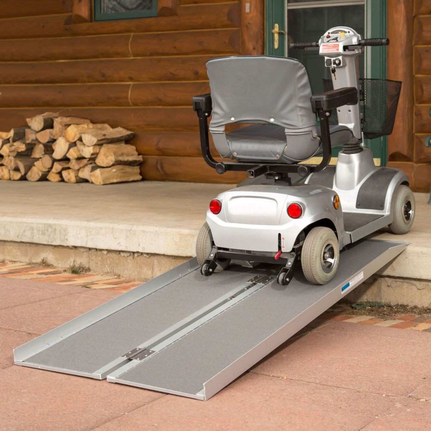 Silver Spring Mobility and Utility Ramp, 6 Foot Single Fold with Grit Surface - Find Fresh Goods