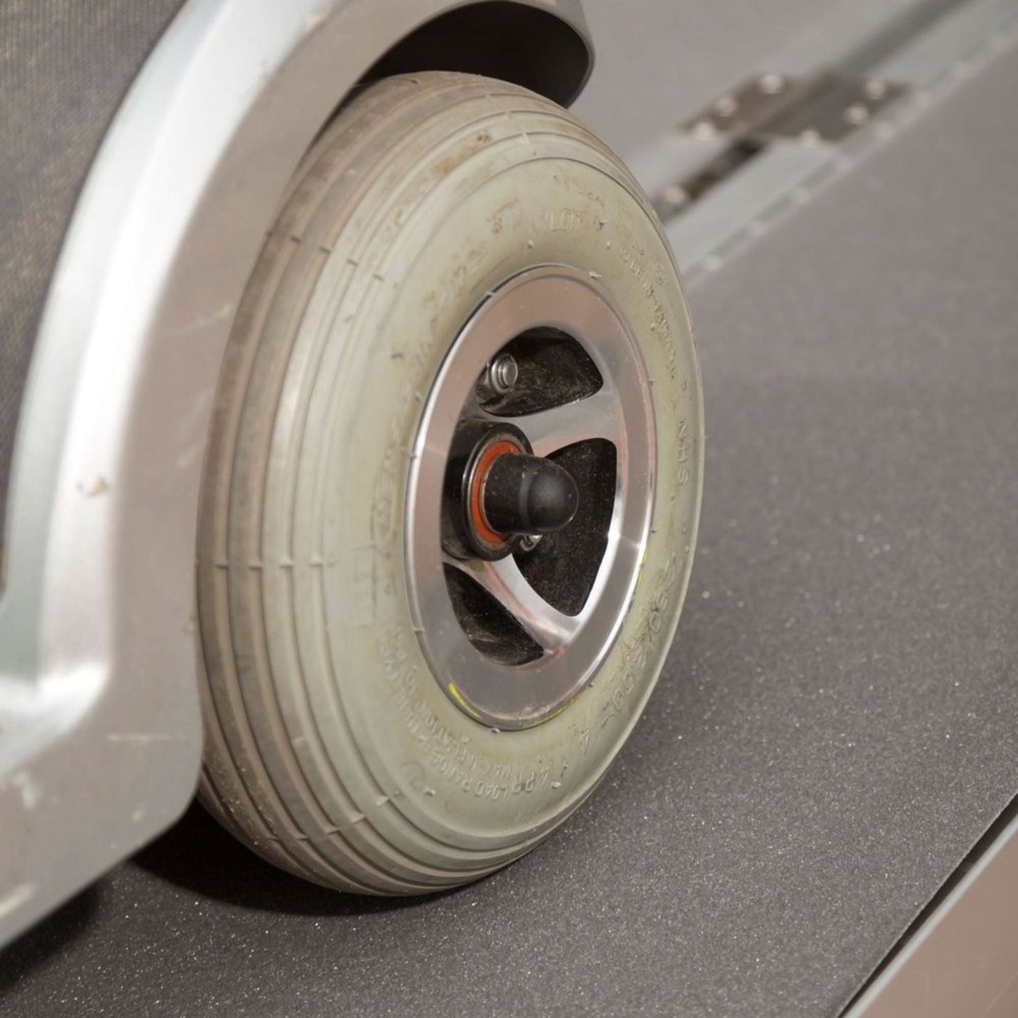 Silver Spring Mobility and Utility Ramp, 6 Foot Single Fold with Grit Surface - Find Fresh Goods