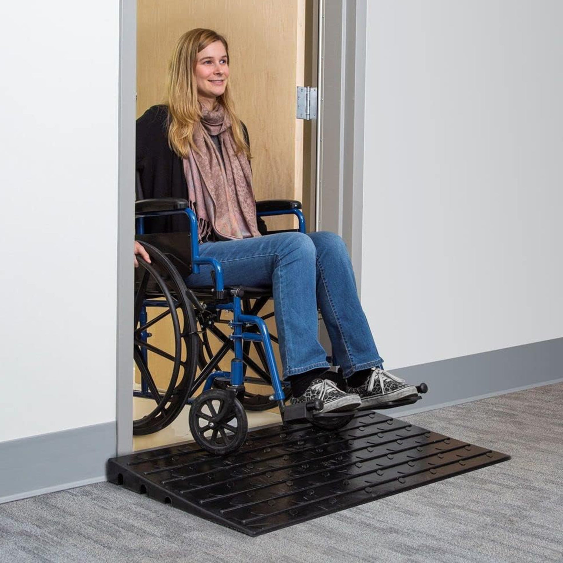 Silver Spring 2.5" Maximum Riser, Solid Rubber 3 Channel Threshold Ramp, Black - Find Fresh Goods