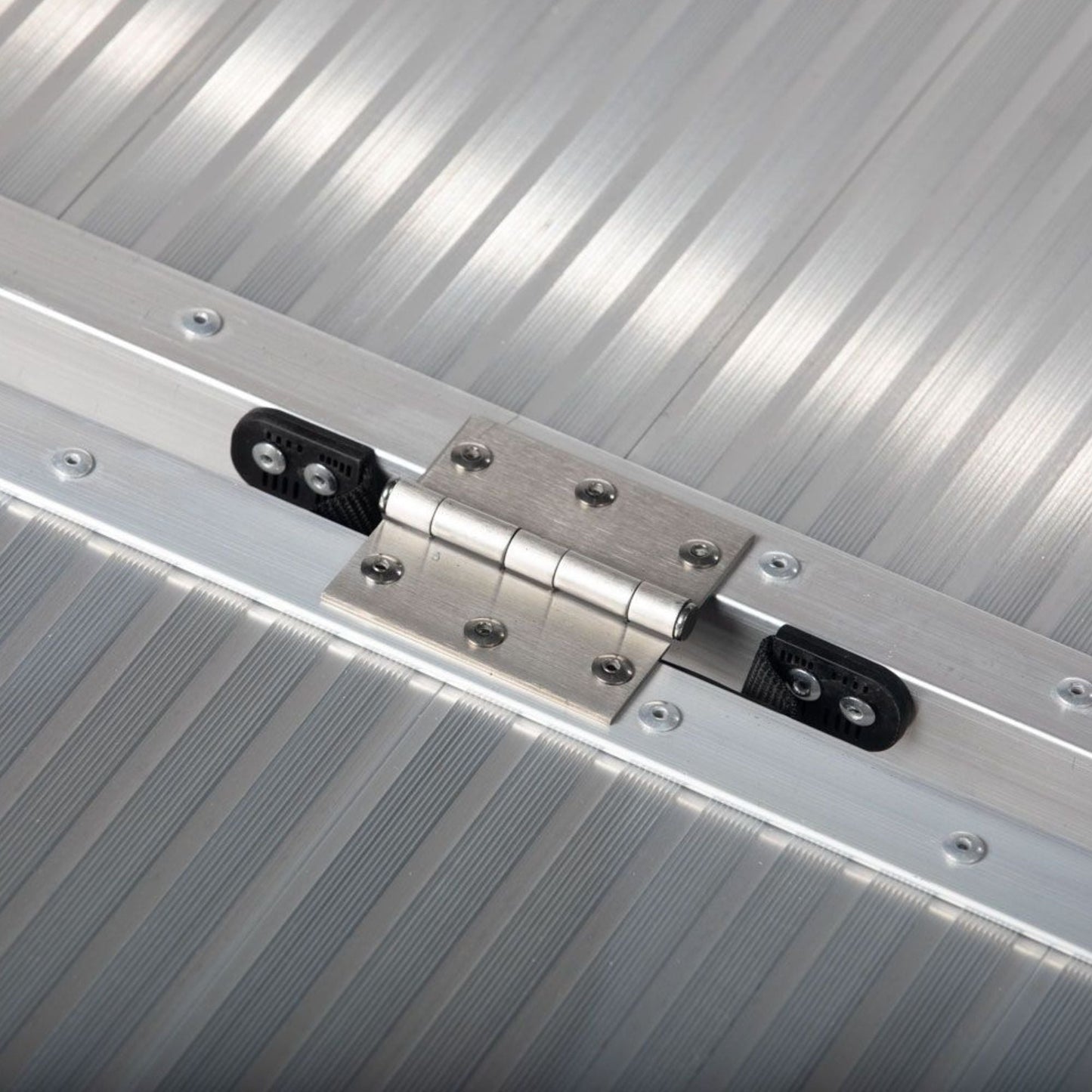 Titan Ramps 3 Foot Single-Fold Aluminum Wheelchair Ramp, 600 Pound Capacity - Find Fresh Goods