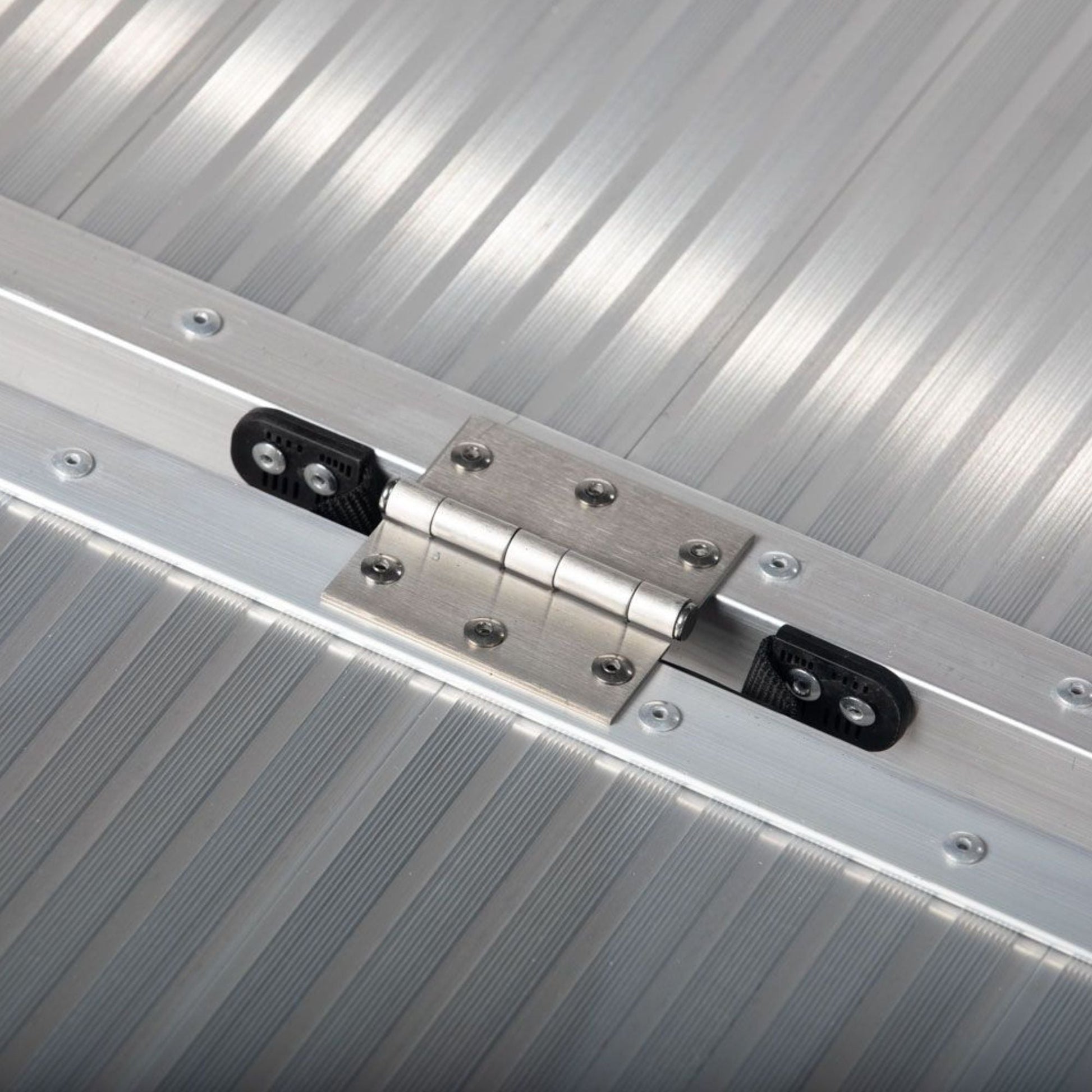 Titan Ramps 3 Foot Single-Fold Aluminum Wheelchair Ramp, 600 Pound Capacity - Find Fresh Goods