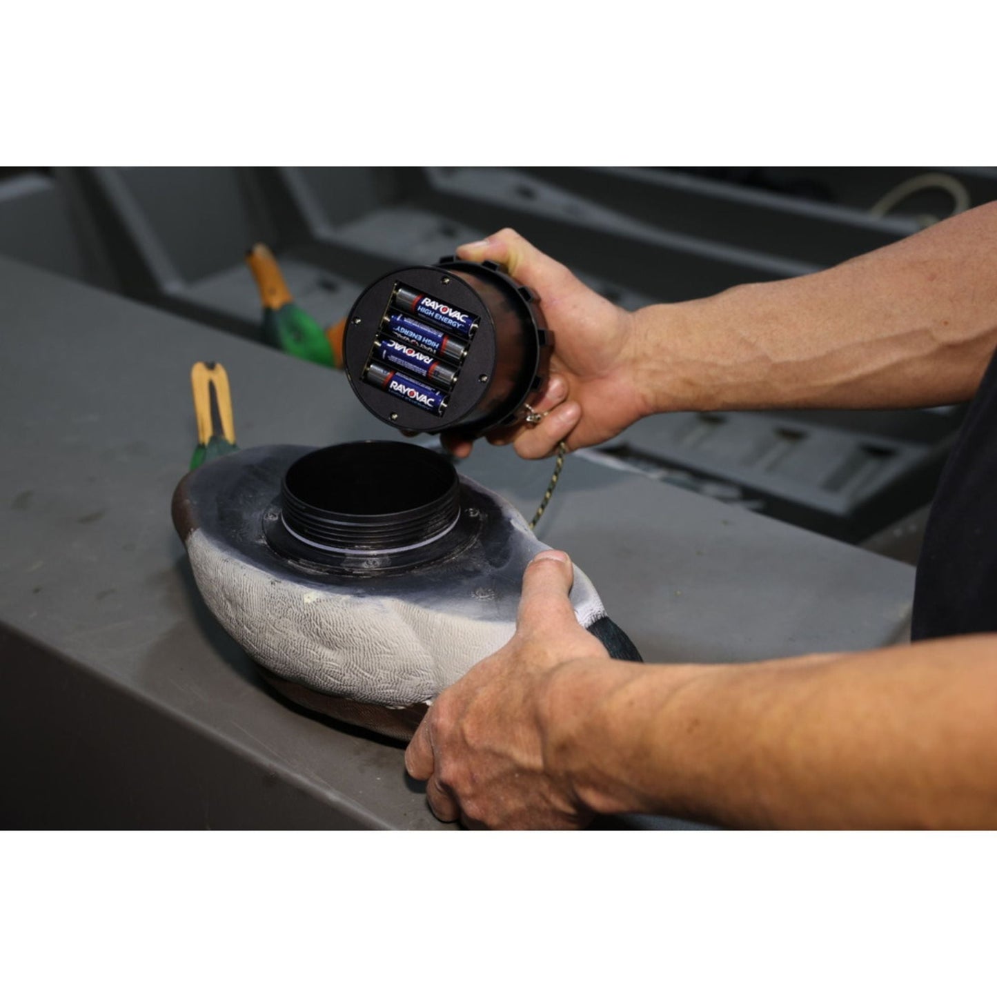 Avian-X Power Shaker Mallard Drake Motion Duck Decoy Floating Surface Feeder