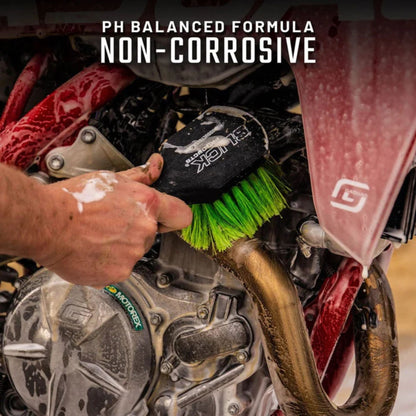 Slick Products 64 Ounce Off Road Foam Sprayer Cannon Concentrated Cleaner Bundle - Find Fresh Goods