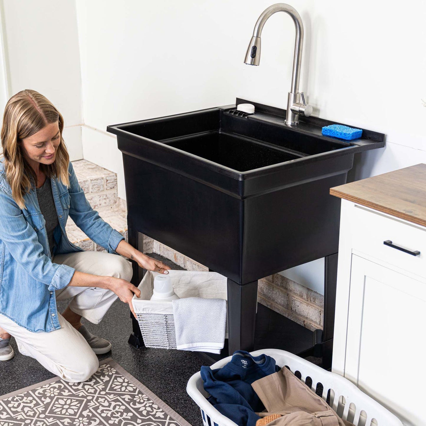 Utility Sink Heavy Duty Freestanding Utility Tub Sink, 30 x 24 Inches, Black