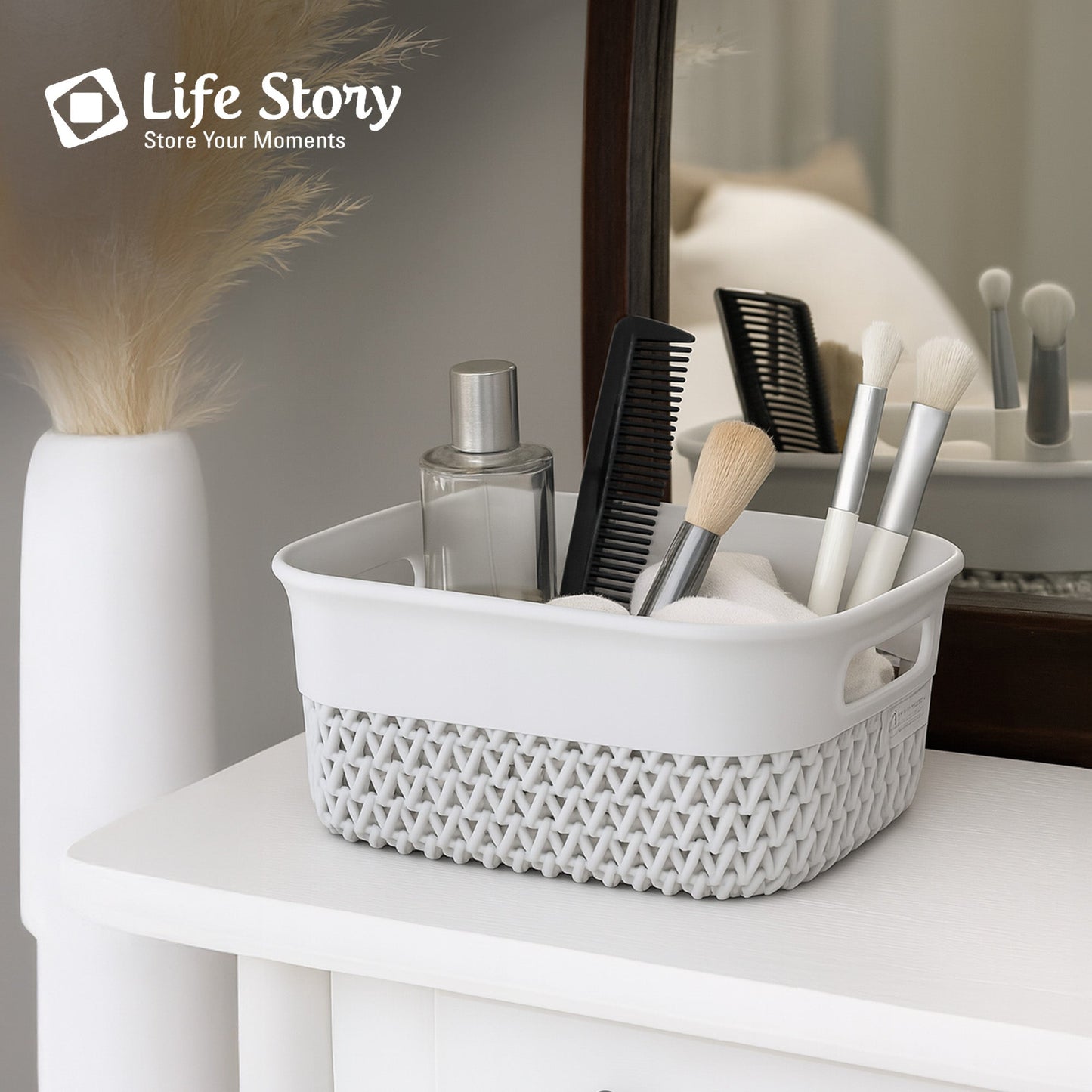 Life Story 4 Qt Decorative Storage Basket, Small Plastic Home Organizer, White