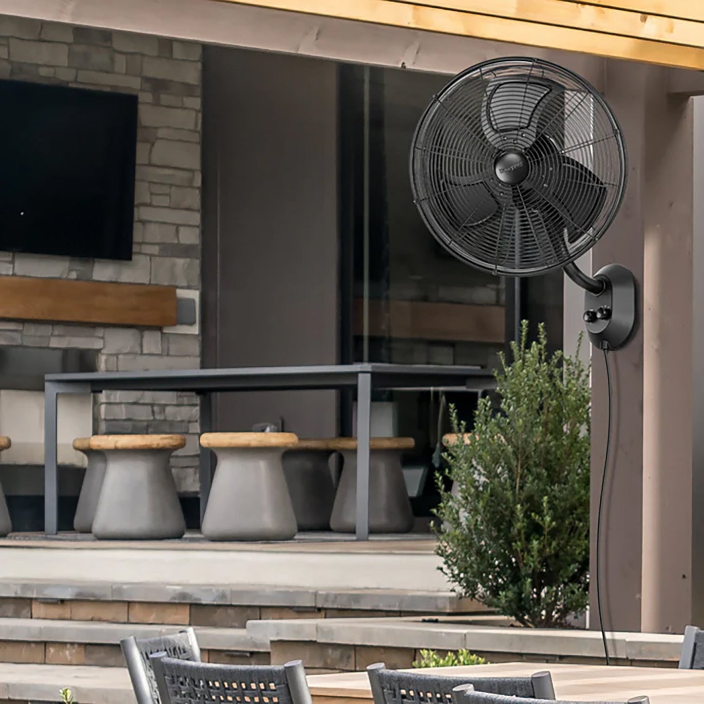 Mule 18 Inch Wall Mount Outdoor Oscillating Wet Rated Airflow Fan, Matte Black