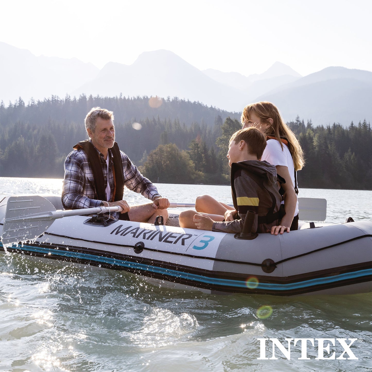 Intex 68373EP Mariner 3-Person Inflatable River/Lake Dinghy Boat and Oars Set