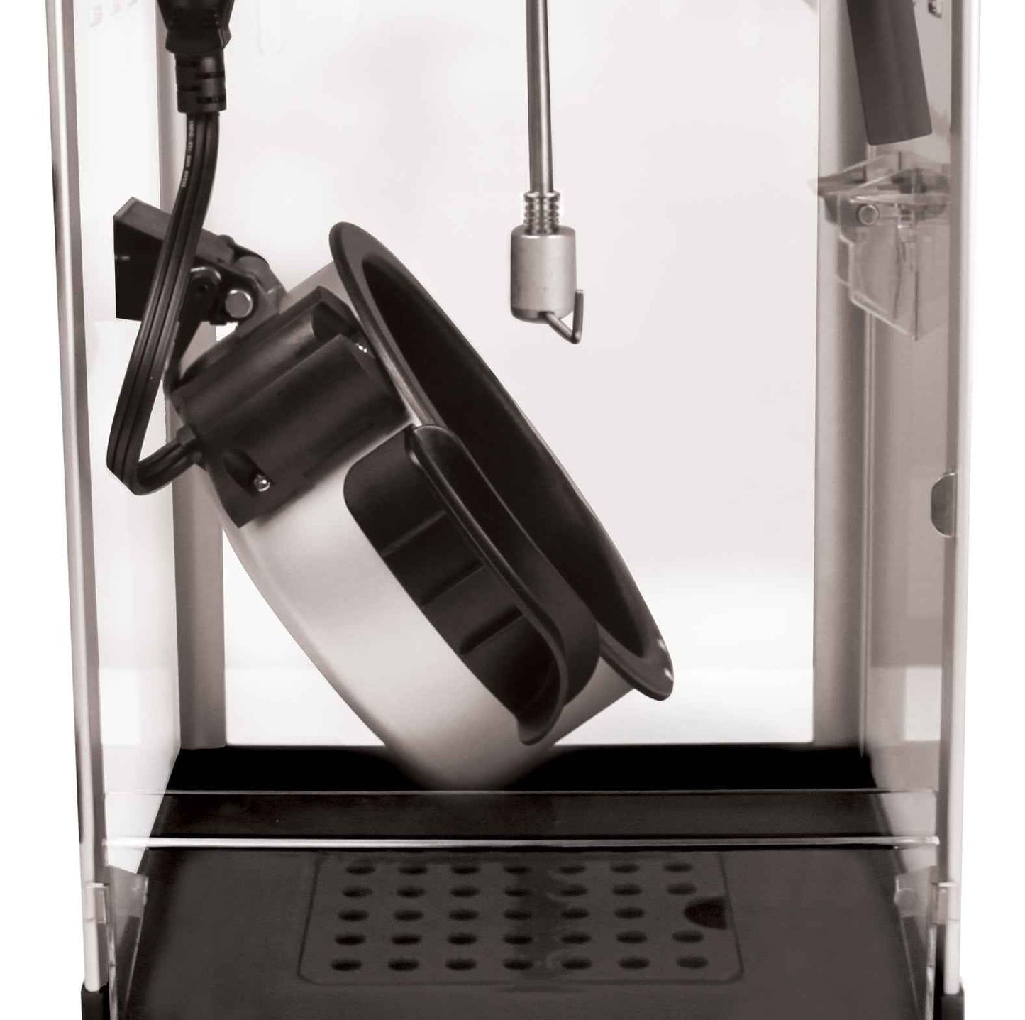 West Bend 82515B Hot Oil Theater Style Popper Machine with Nonstick Kettle Includes Measuring Cup Oil and Popcorn Scoop, 4-Ounce, Black