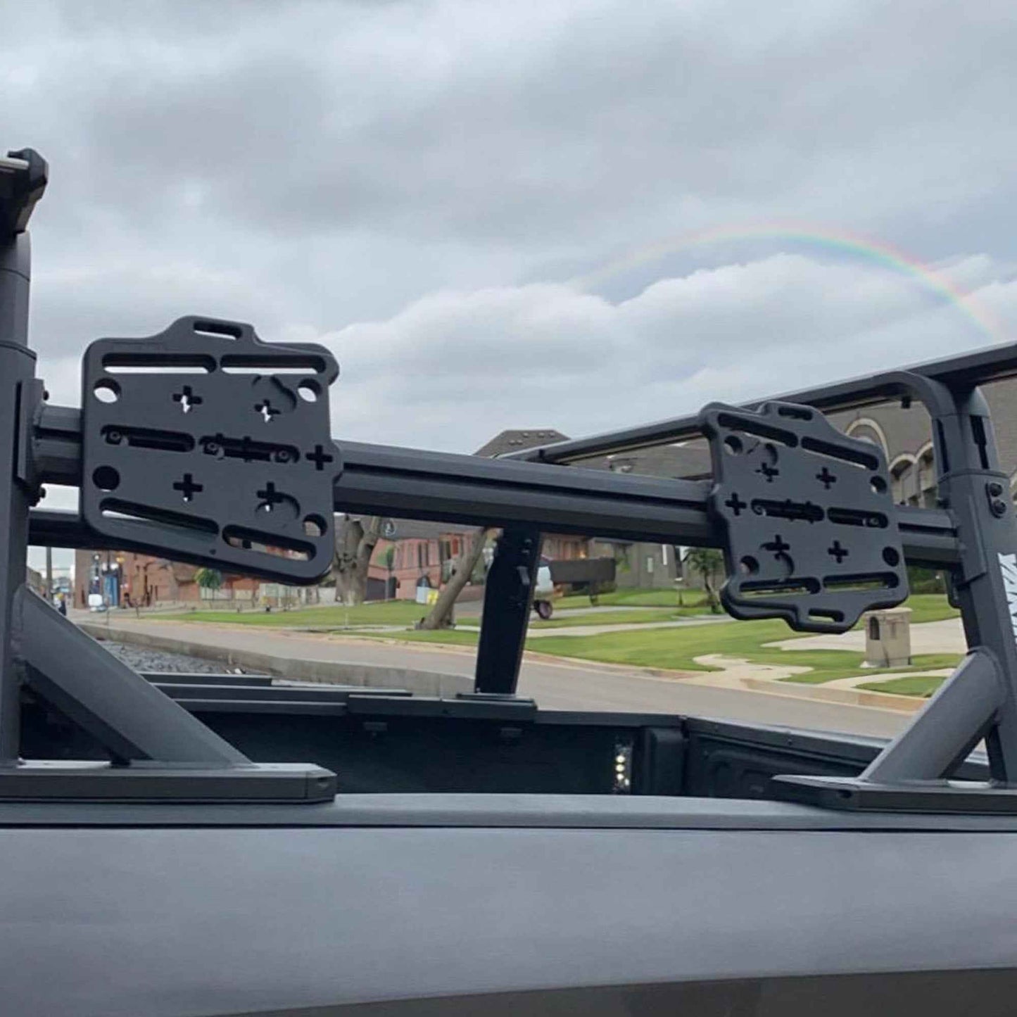 Yakima 35 Pound Load Capacity Recovery Track Mount for Yakima HD Bars or SideBar