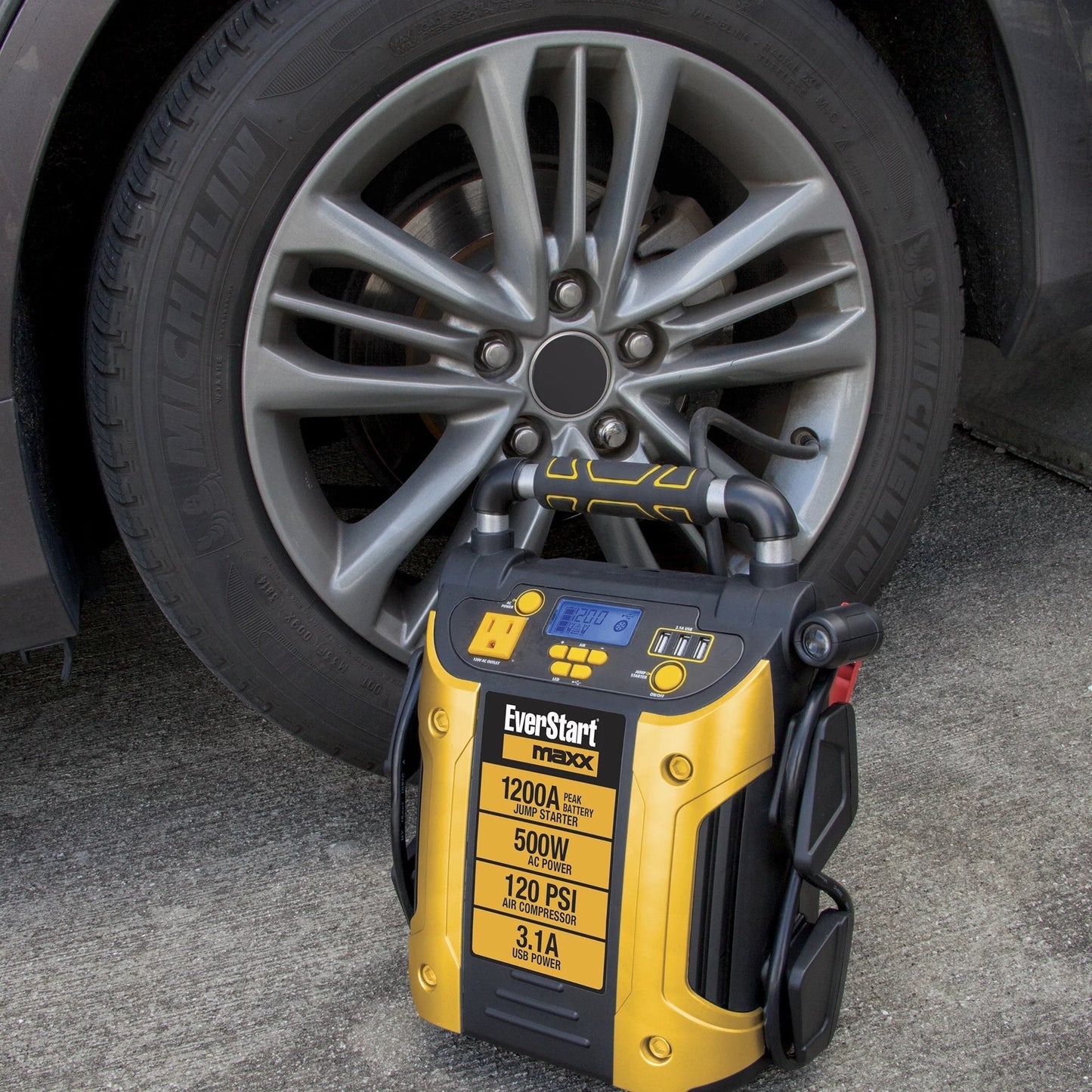 Maxx J5CPDE Jump Starter 1200 Peak Battery Amps 500W Inverter 120 PSI