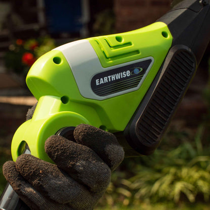 Earthwise LPHT12022 20" Cordless Electric 20 Volt Pole Hedge Trimmer (2Ah Battery and Charger Include)