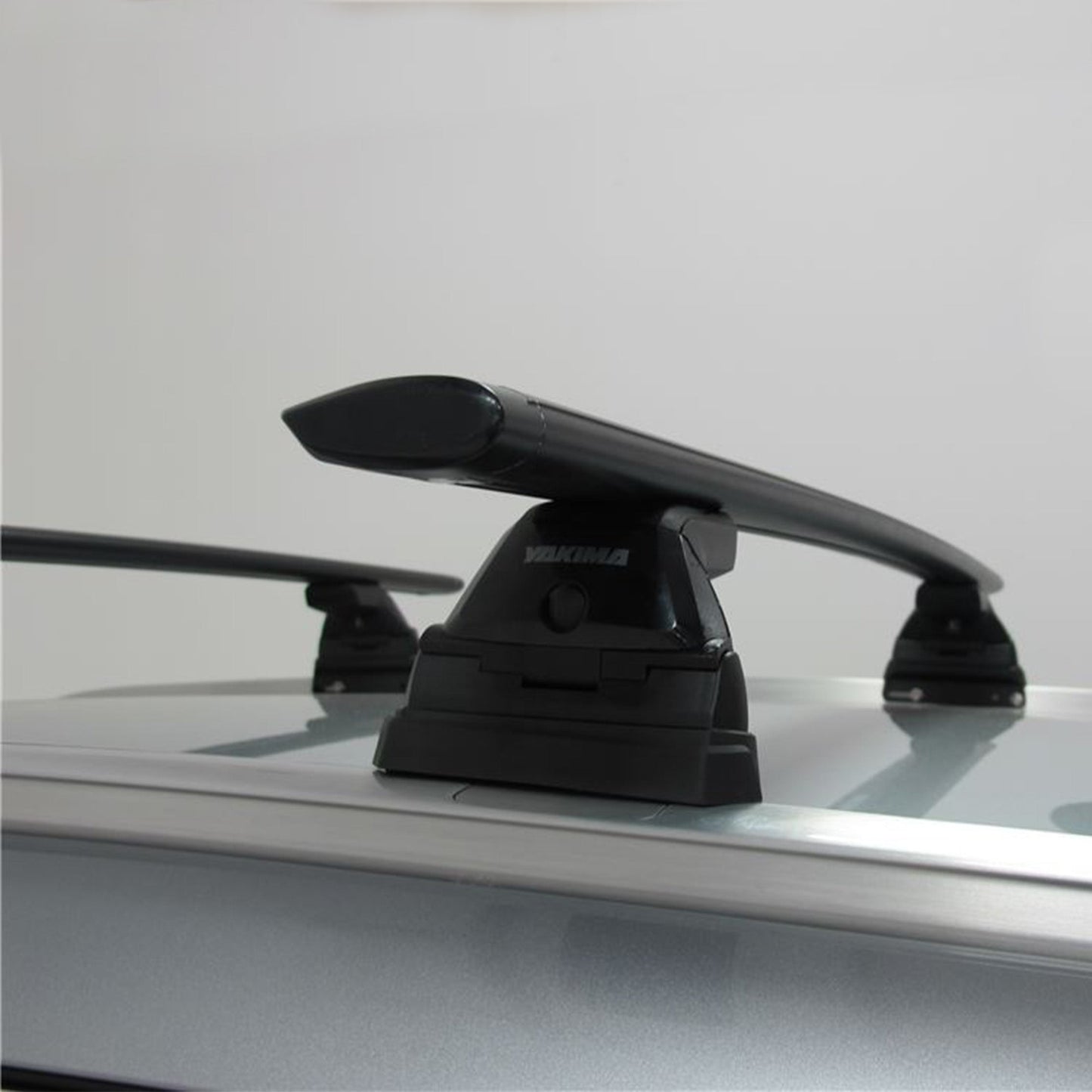 YAKIMA Landing Pad for SkyLine Towers and StreamLine Crossbars, Black, Set of 4 - Find Fresh Goods