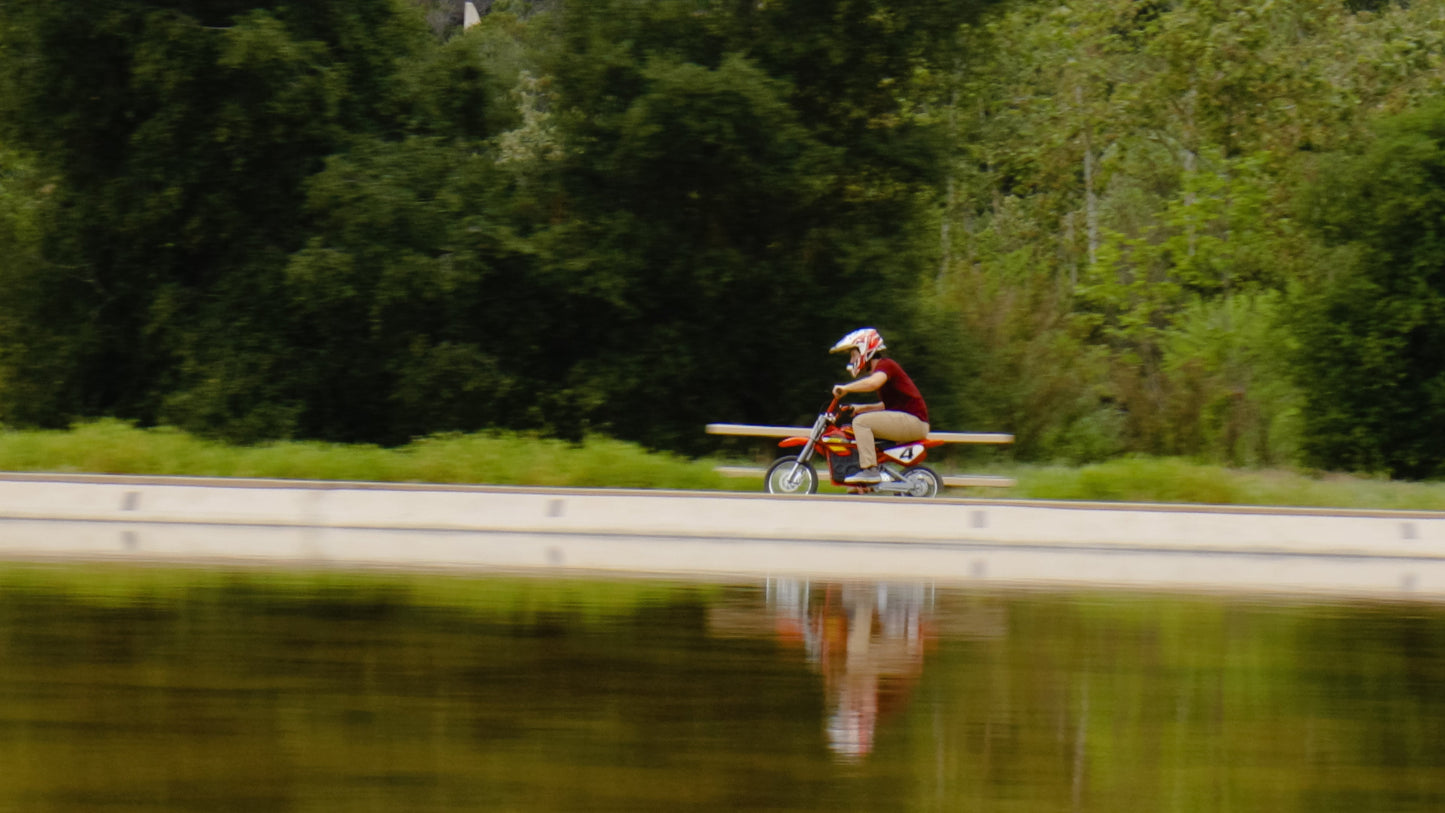 Razor MX500 Red Dirt Rocket High-Torque Electric Motorcycle Dirt Bike for Adult