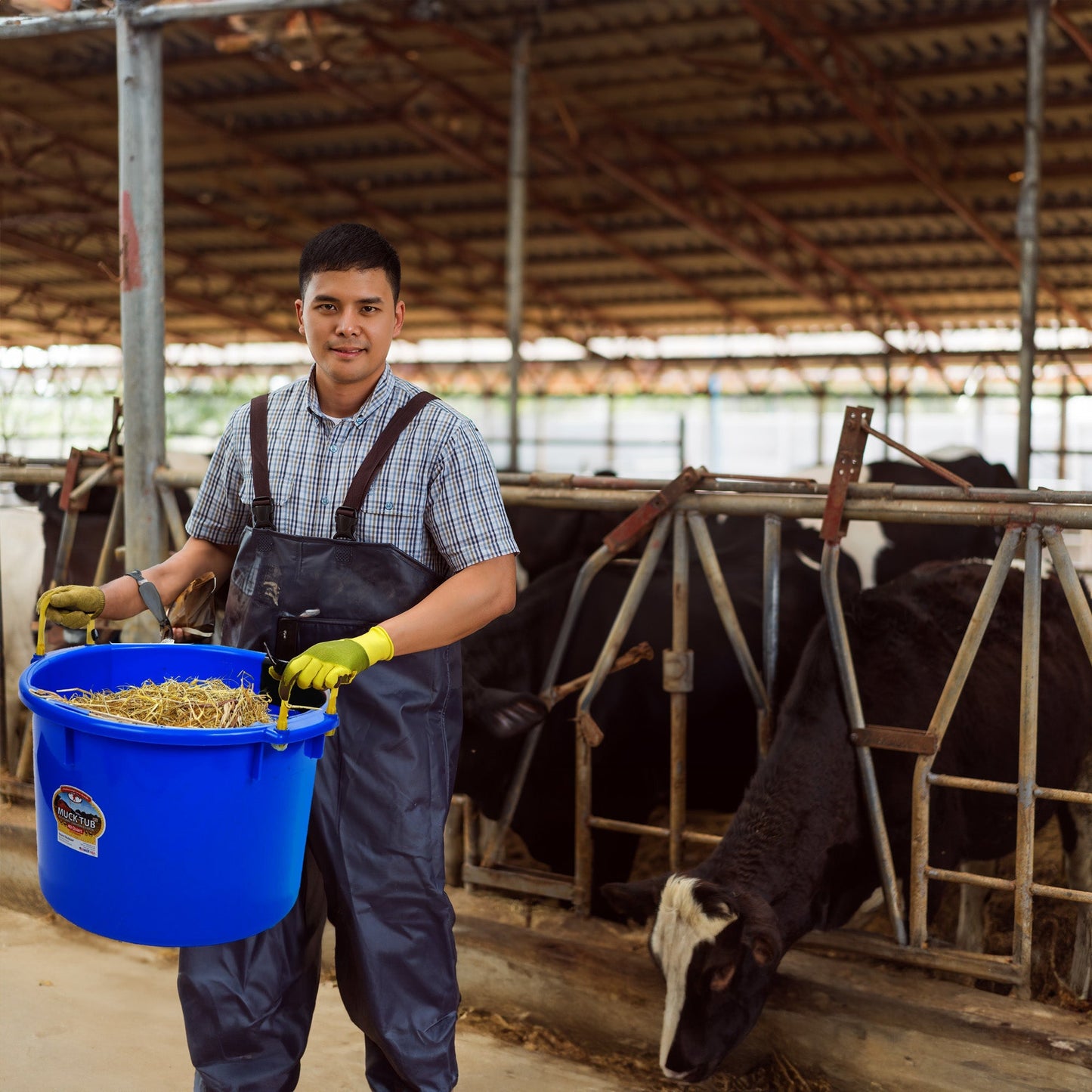 Little Giant 40 Quart Durable and Versatile Utility Muck Tub w/Handles, Blue